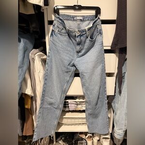 Zara Women's Sky Blue Cropped Jeans